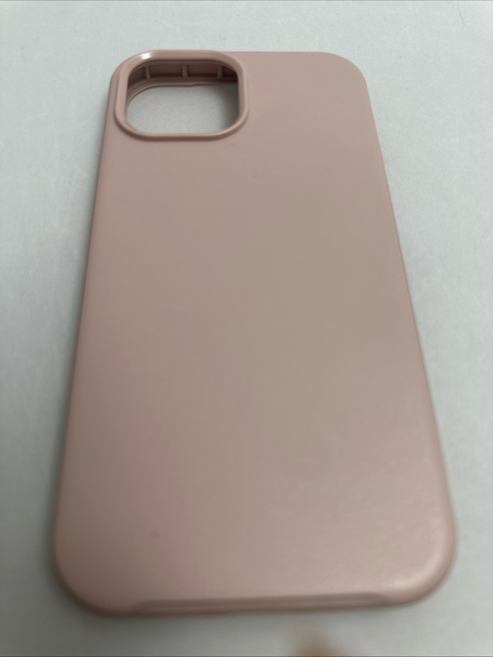 OtterBox Slim Soft-Touch Phone Case in Blush Pink